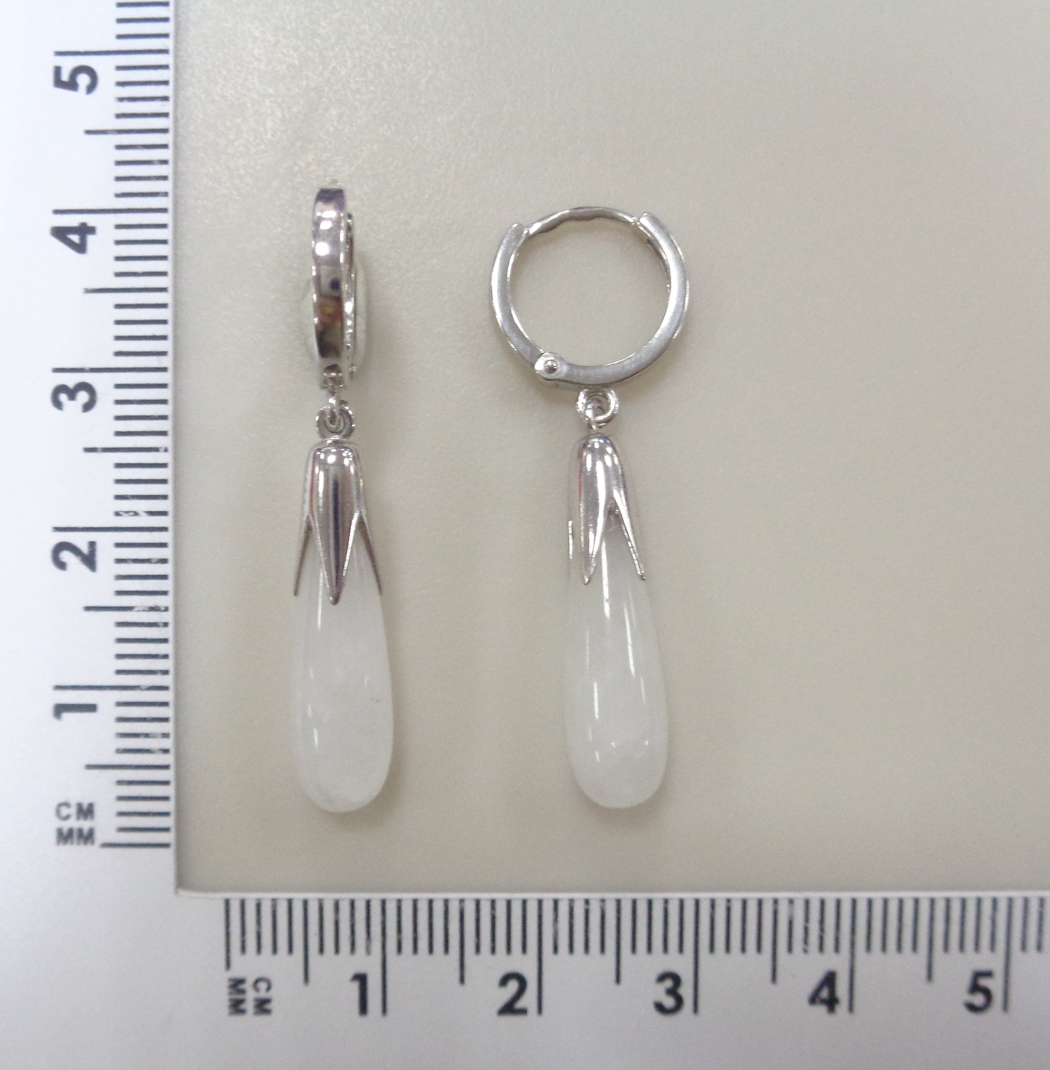 Серебряные серьги-конго с лунными камнями